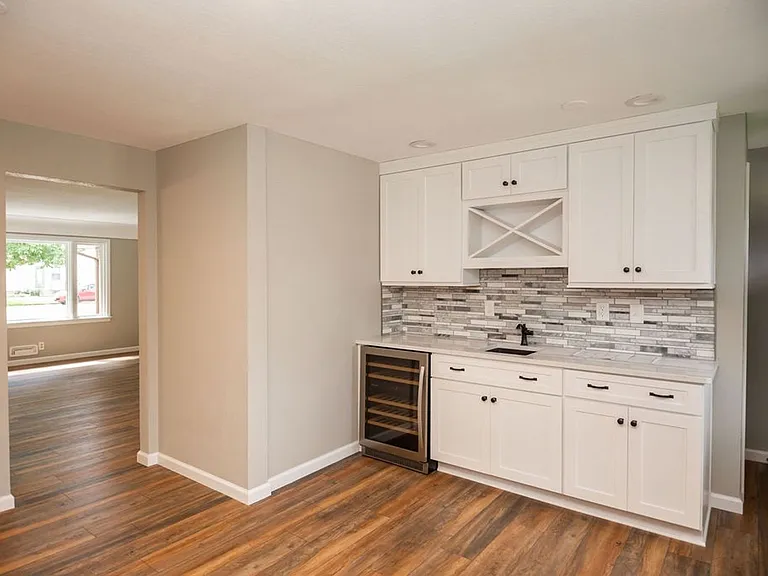822 Walnut St — Photo 13