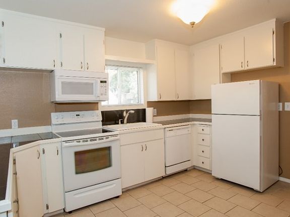 3rd image of 5910 E J St
