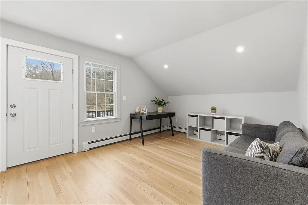 1 bed, 1.0 bath, 685 sqft, $2,500 — Photo 4