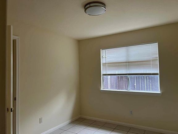 5th image of 17231 Glenpatti Dr