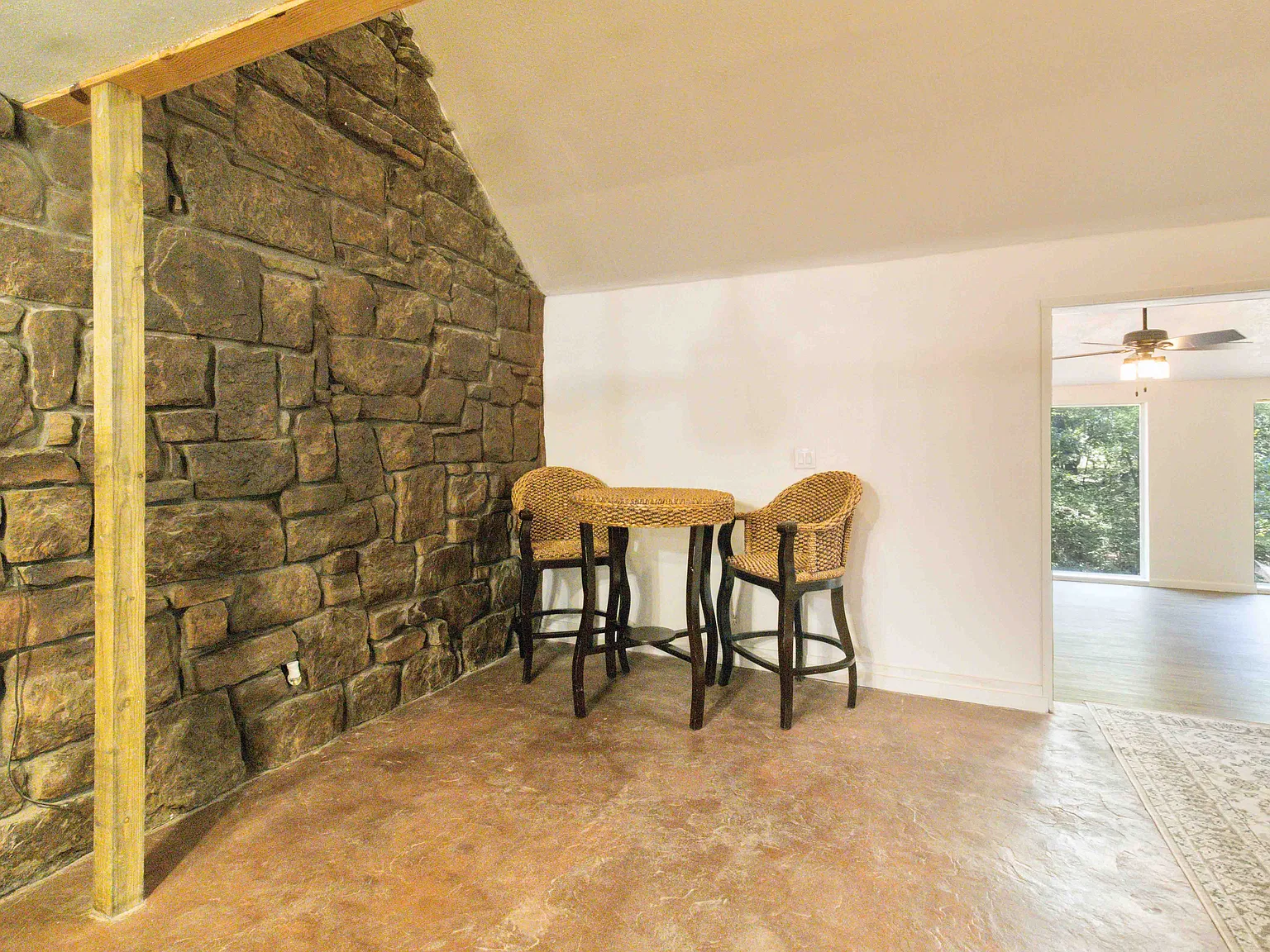 3 bed, 1780 sqft, $1,600 — Photo 4