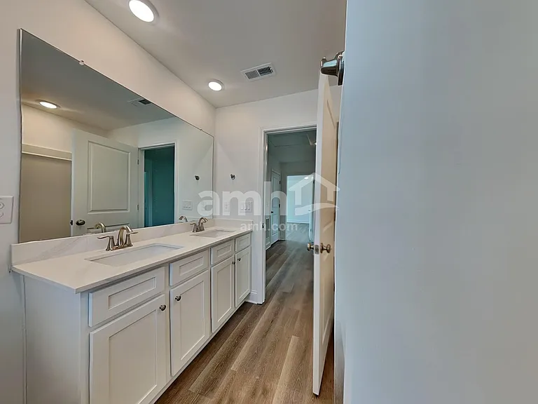 1634 Soapstone Rd — Photo 19