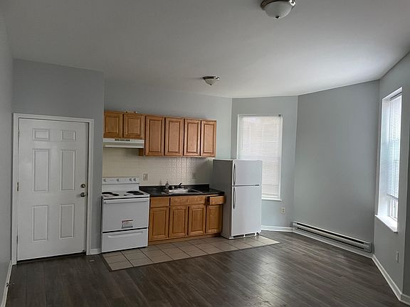 4th image of 1729 N 42nd St APT 3
