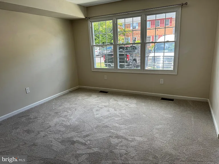 60 Providence Ave — Photo 43