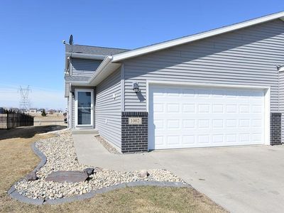 1002 Parkway Dr, West Fargo, ND, 58078