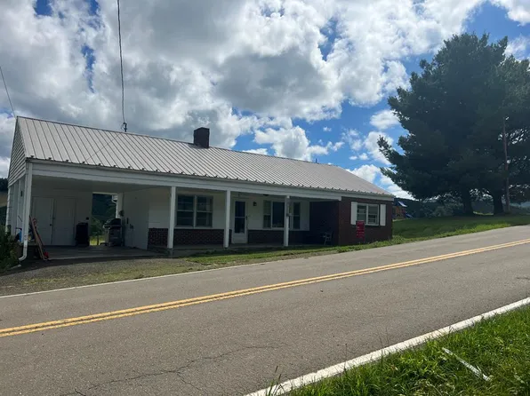 5327 Comers Rock Rd, Elk Creek, VA 24326