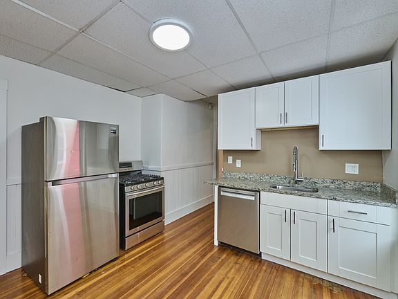 2nd image of 14 Malvern Ave #14