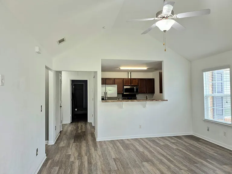 6 Drakie Ct — Photo 5