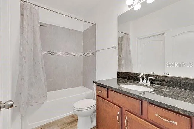 10466 Siddington Dr — Photo 21