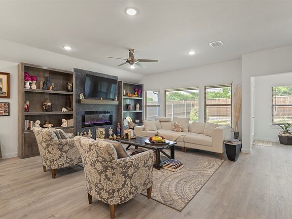 5th image of 3024 Beau Daniel Dr