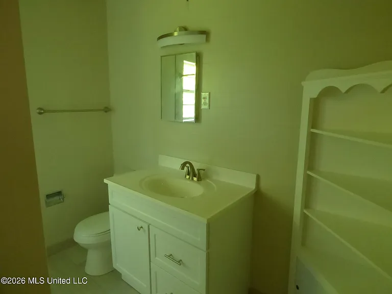 2083 Martin Rd — Photo 16