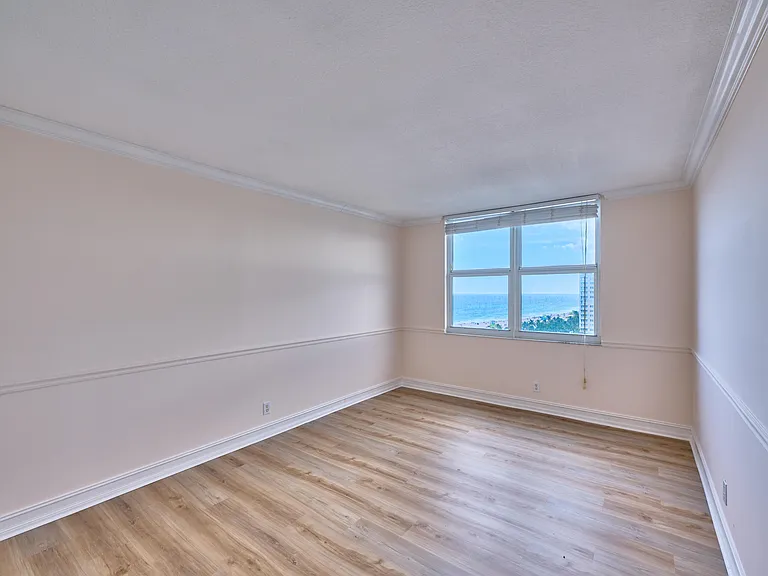 305 N Pompano Beach Blvd #1204 — Photo 20