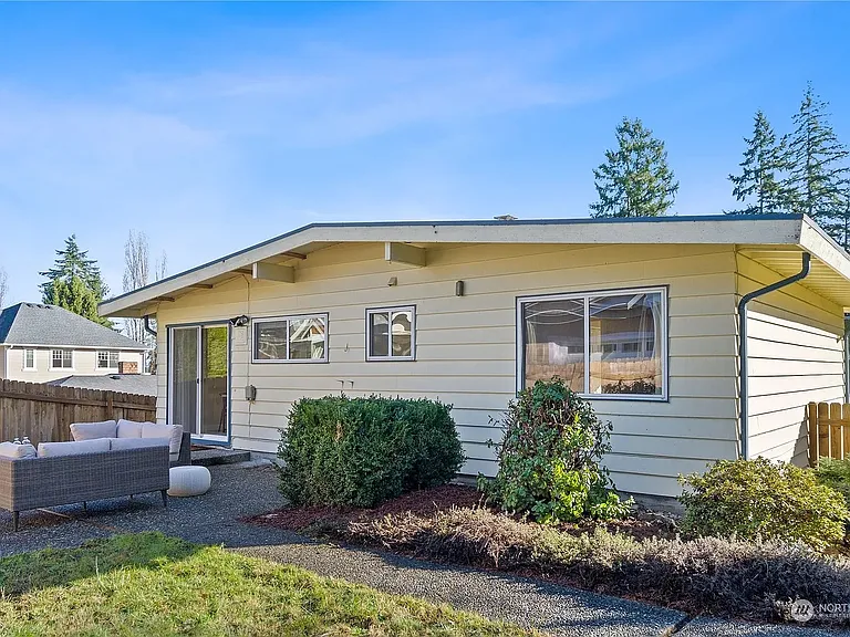 3953 153rd Ave SE — Photo 10