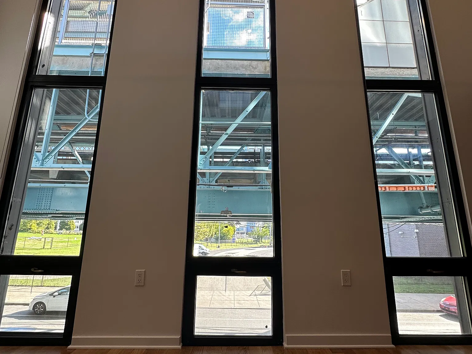 1 bed, 1.5 bath, 900 sqft, $1,950 — Photo 3