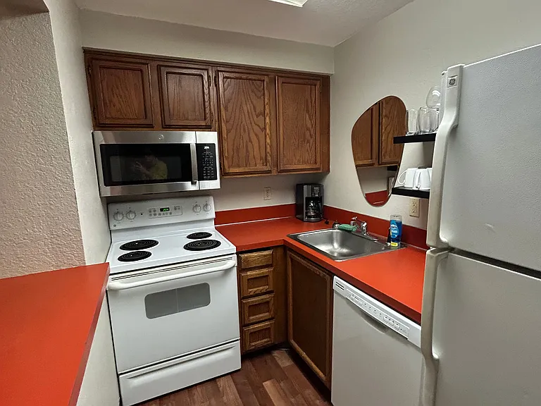 1630 Davis Ave #58 — Photo 4