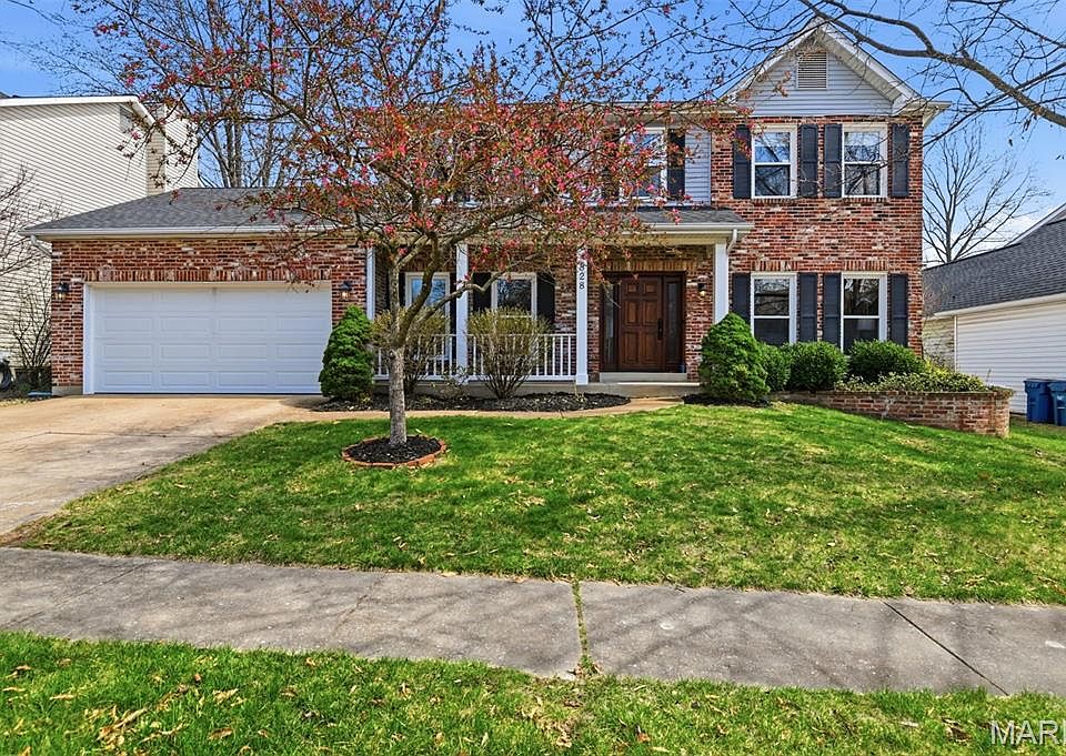 1st image of 828 Mallard Woods Dr
