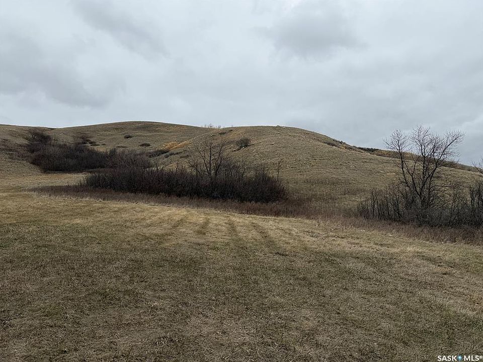 1st image of 333 Pasqua Lake ROAD