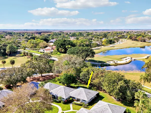 825 Club Dr, Palm Beach Gardens, FL 33418