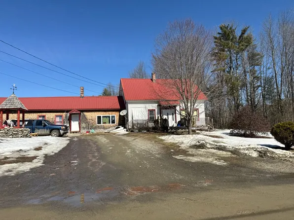 16 Hubbard Rd, Canaan, ME 04924