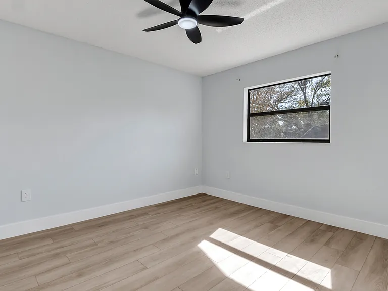 4907 Parson Brown Ln — Photo 7