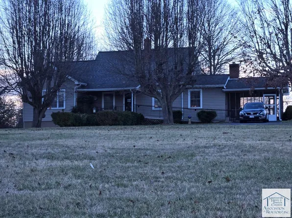 2415 Figsboro Rd, Martinsville, VA 24112