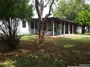 2717 Wildcat Dr, Pearsall, TX 78061