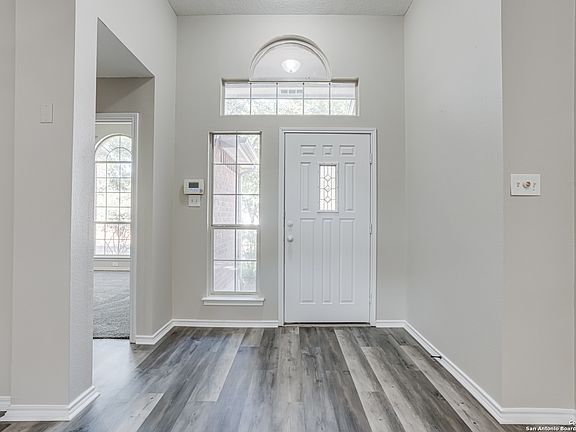 4th image of 1218 EARLSTON DR