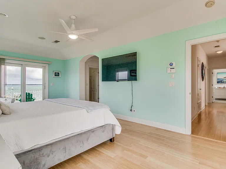 20 Baybridge Dr — Photo 60