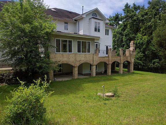 2nd image of 9905 Sunset Dr