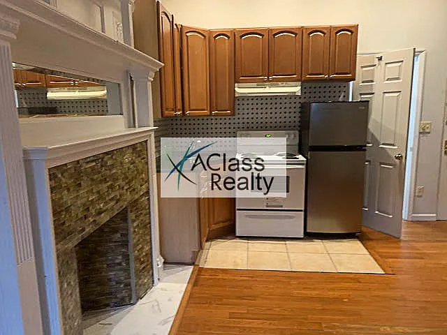 250 West 137th Street — Photo 1