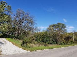 1040 E County Line Rd, Des Moines, IA 50320