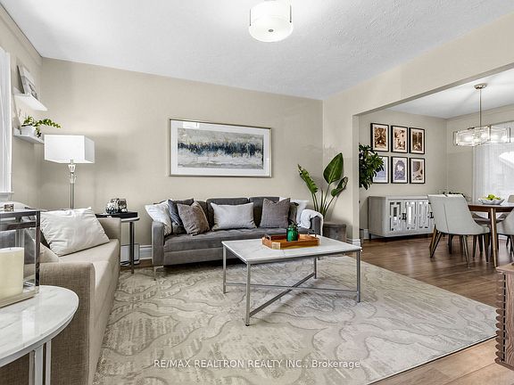 4th image of 22 Mahoney Ave