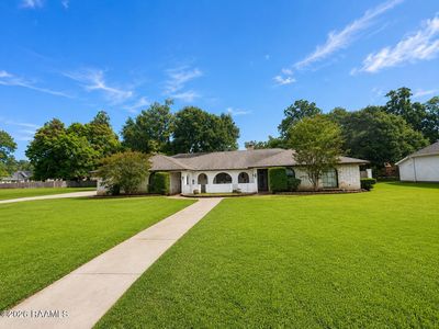 806 Rue Royale, New Iberia, LA, 70563