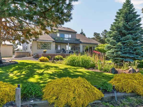 60376 Arnold Market Rd, Bend, OR 97702