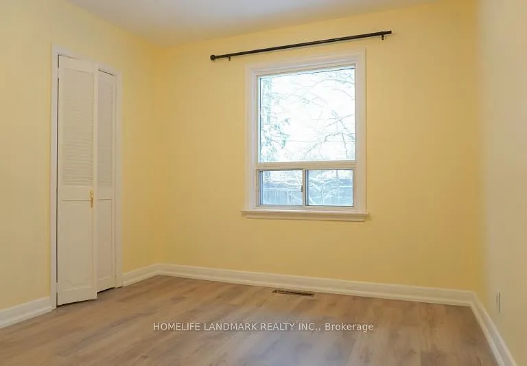 48 Greylawn Cres — Photo 9