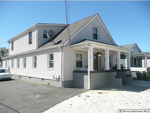 2nd image of 471 E Main Street