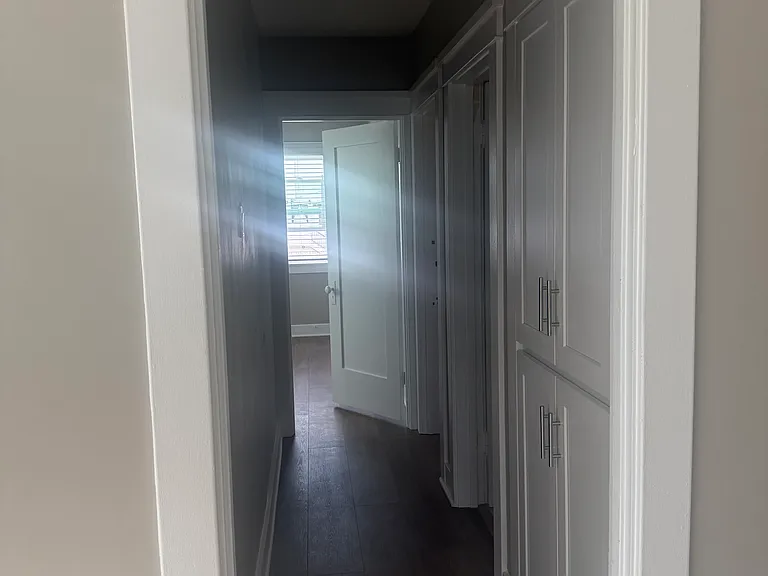 1817 E 3rd St #1819 — Photo 16
