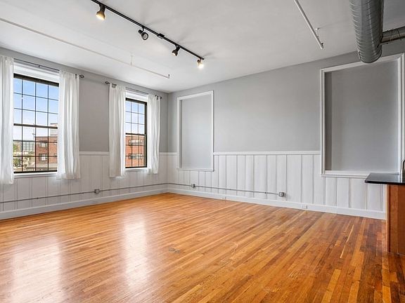 3rd image of 6 Spice St #6L