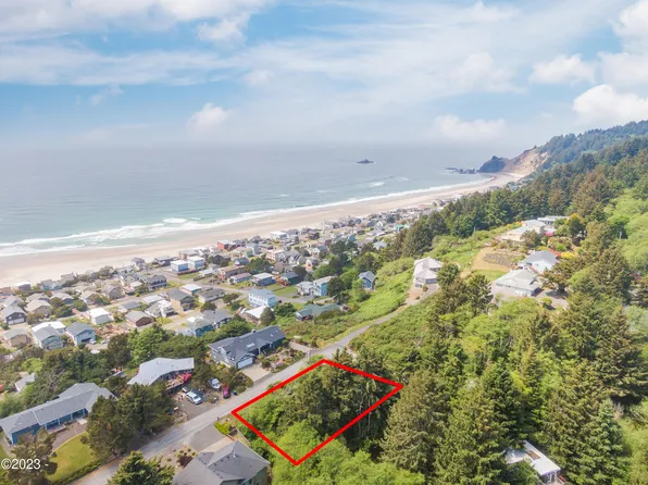 6400 NE Port Ave #11300, Lincoln City, OR 97367