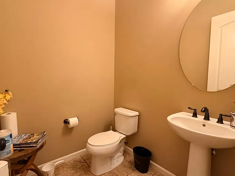 1518 E Hazel Dr — Photo 7