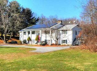 1 Kerr Rd APT 1, Rhinebeck, NY 12572