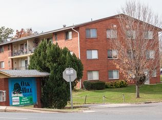 212 Governors Ln APT 10, Harrisonburg, VA 22801