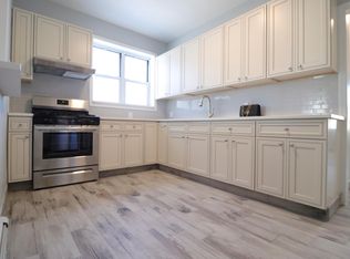 6247 61st St FLOOR 2, Ridgewood, NY 11385