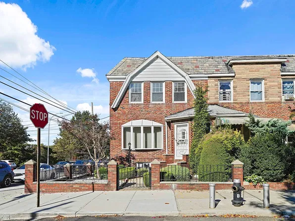 1851 Suydam St, Flushing, NY 11385
