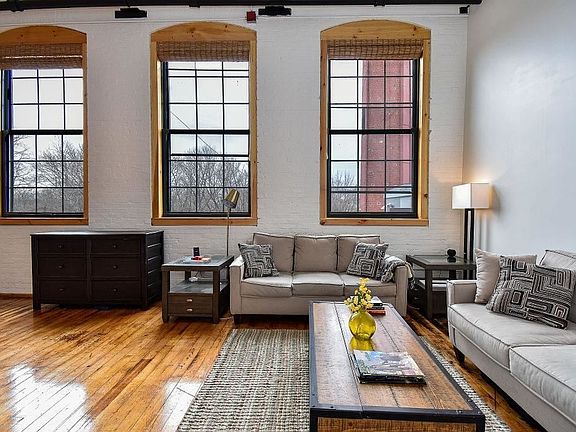 4th image of 1117 Douglas Ave #507