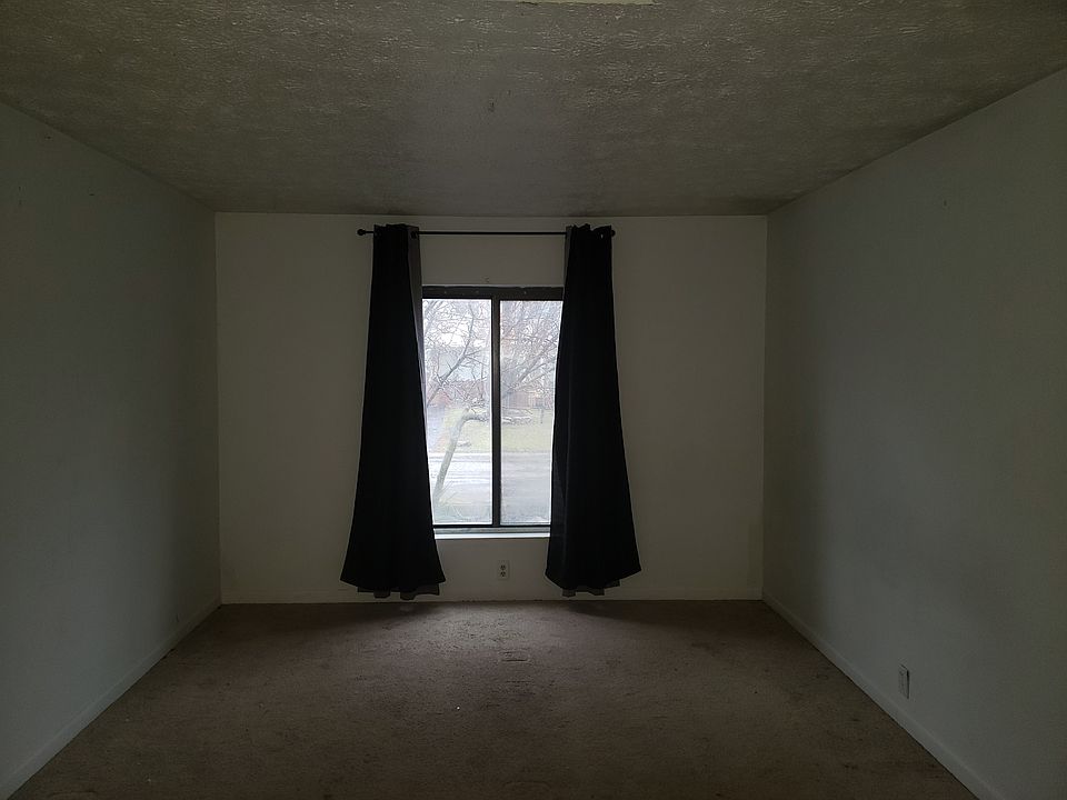 1st image of 11939 E Welland St