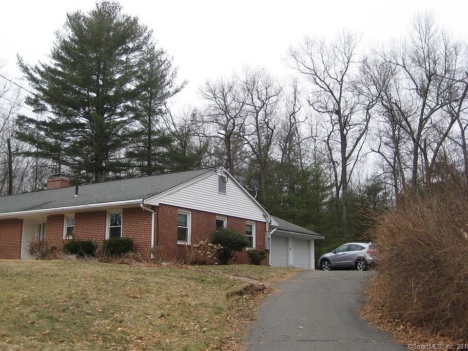 2nd image of 73 Sylvan St