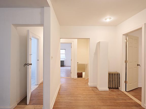 5th image of 1331 Merriam Ave