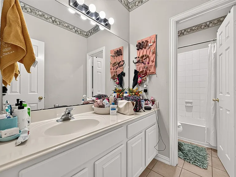 214 Kentwood Ridge Ct — Photo 34