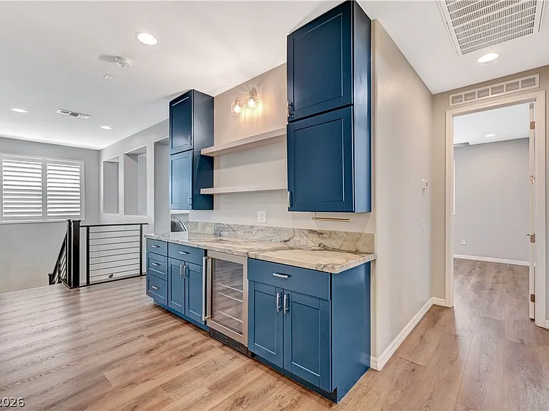 3741 Glasstop Dr — Photo 42